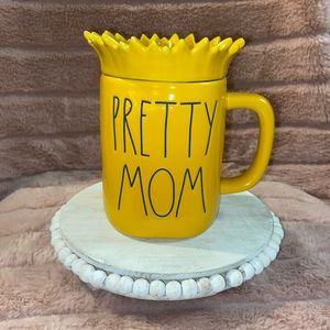 Rae Dunn pretty mom mug with topper